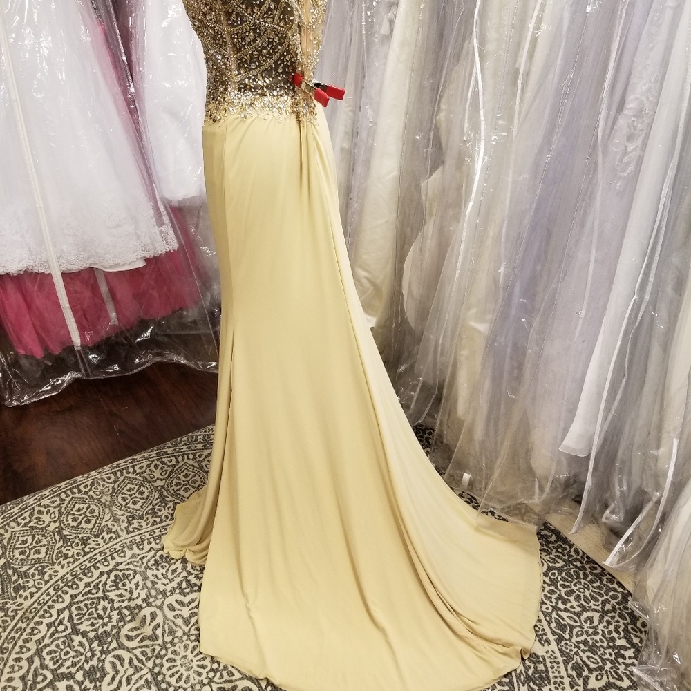 SOLD Light Gold Jersey Gown - Picture 4 of 7
